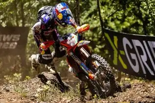 Red Bull Romaniacs 2026 – Jour 1 : Lettenbichler remet les pendules à l'heure ! (+ vidéos)